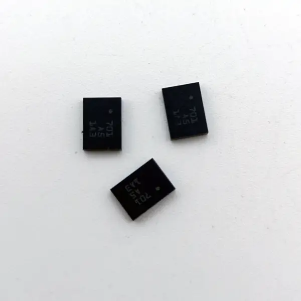 Akıllı sensörler BMF055 BNO055 Mutlak Yönlendirme Sensörü Dijital Çıkış 2.5V/3.3V 28-Pin LGA T/R