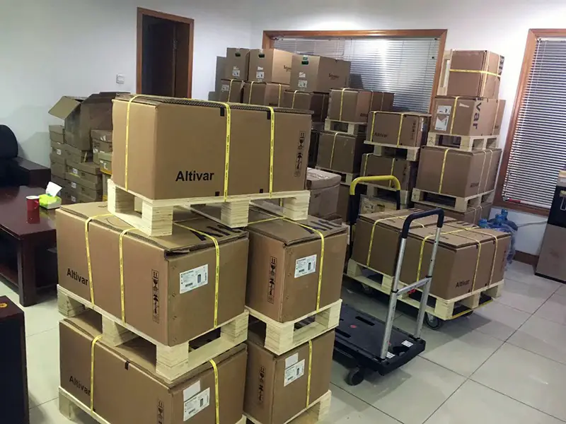ATV930C22N4 güneş invertörü SCH ATV930C22N4 için invertör ATV930C22N4
