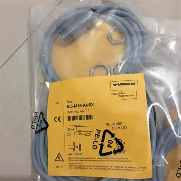 Turck yakınlık anahtarı büyük turck benz BI5-M18E-AP6X BI5M18EAP6X