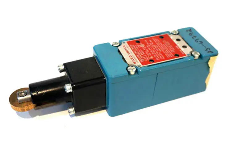 MIKRO ANAHTAR 5ML1-E1