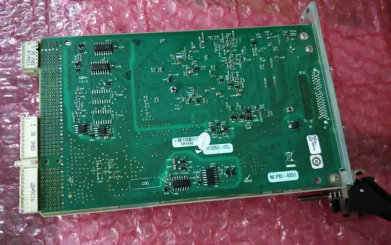 NI PXI-6251 PXI yüksek hızlı DAQ kartı