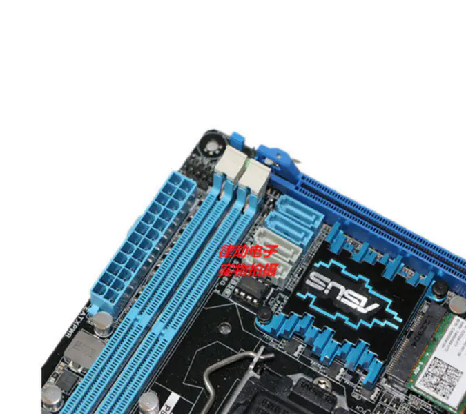Asus P8Z77-I DELUXE anakart