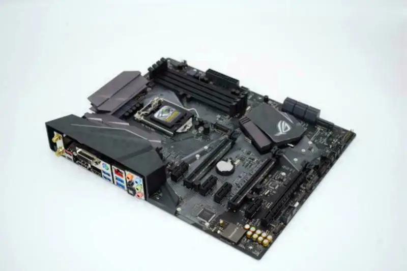 Asus STRIXZ270EGAMING anakart