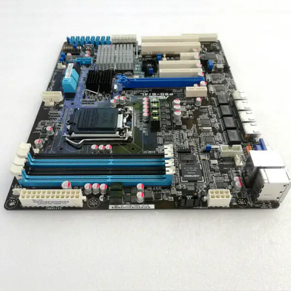 Asus P9D-E/4L anakart