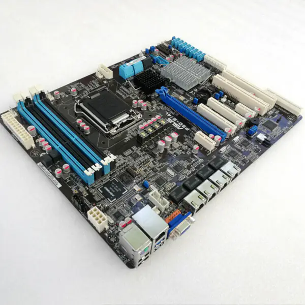 Asus P9D-E/4L anakart