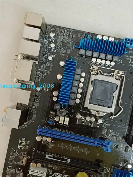 Asus P8CWS anakart