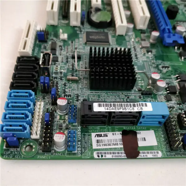 Asus P8B-E/4L anakart