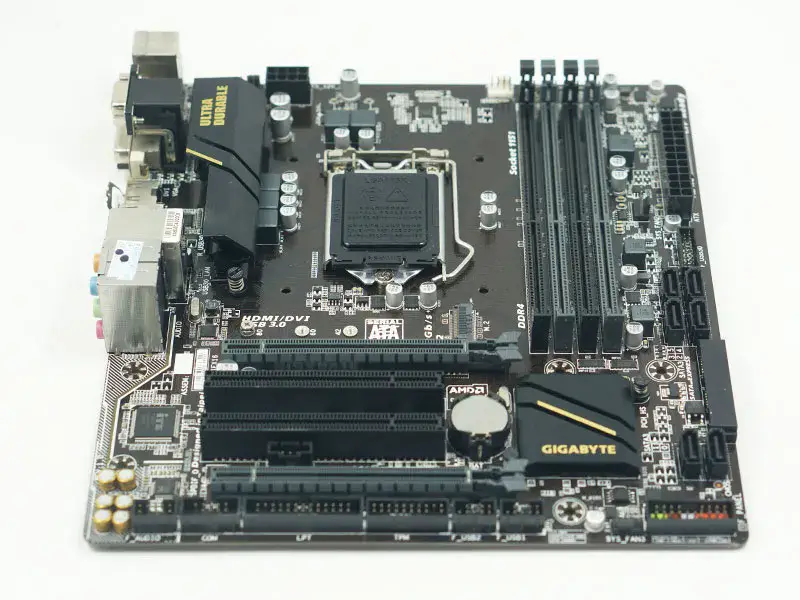 Gigabyte GA-B150M-D3H Anakart