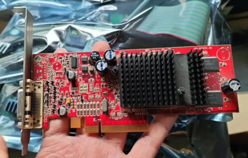 SUN 375-3545 Ultra U45 U40 için grafik kartı XVR-300