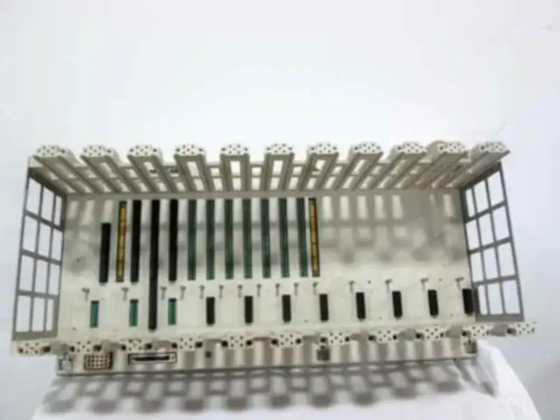 Modicon 11 Yuvalı I/O Genişleme Rafı AS-H827-103