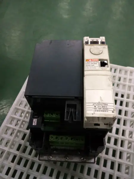 Schneider ATV32HU75N4 380V 7.5KW