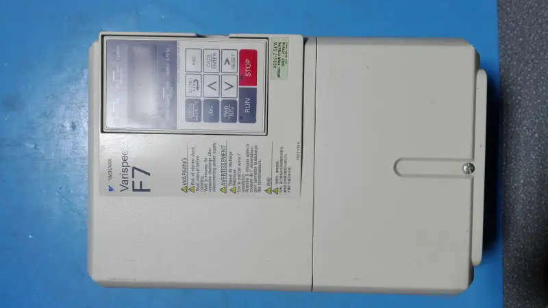 YASKAWA F7 CIMR-F7B47P5 7.5KW 380V