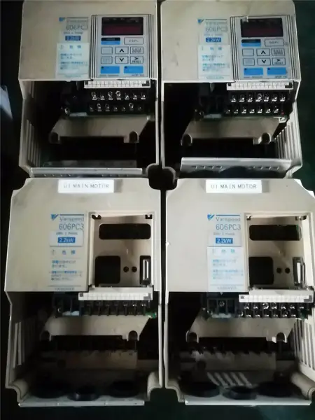 YASKAWA 606PC3 2.2KW 220V CIMR-PCA22P2