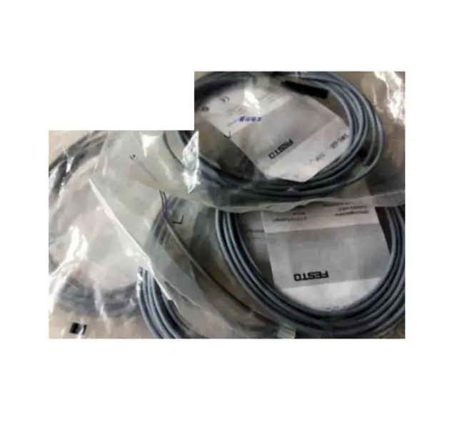 Pushixin anahtarı SMT-10M-PS-24V-E-0.3-L-M8D