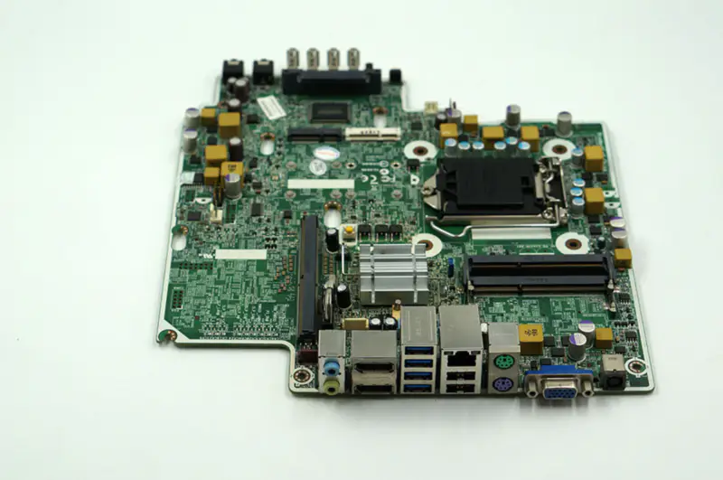HP 8300 Elite 656939-001 711787-001/501/601 656937-002 Anakart