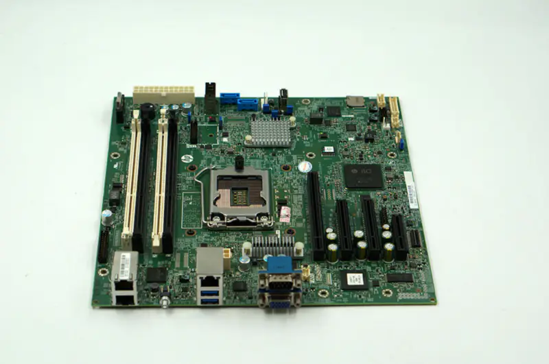 HP ML310E GEN8 V2 715910-002 715910-001 726766-001 Sunucu anakartı
