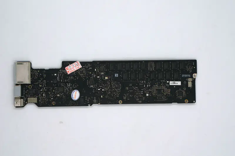 MacBook Air (13 inç Orta 2011) A1369 EMC2469 i5 G2 1.7Ghz 820-3023-A Anakart