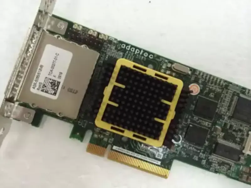 Adaptec ASR-5085/512MB PCI-e x8 RAID kartı