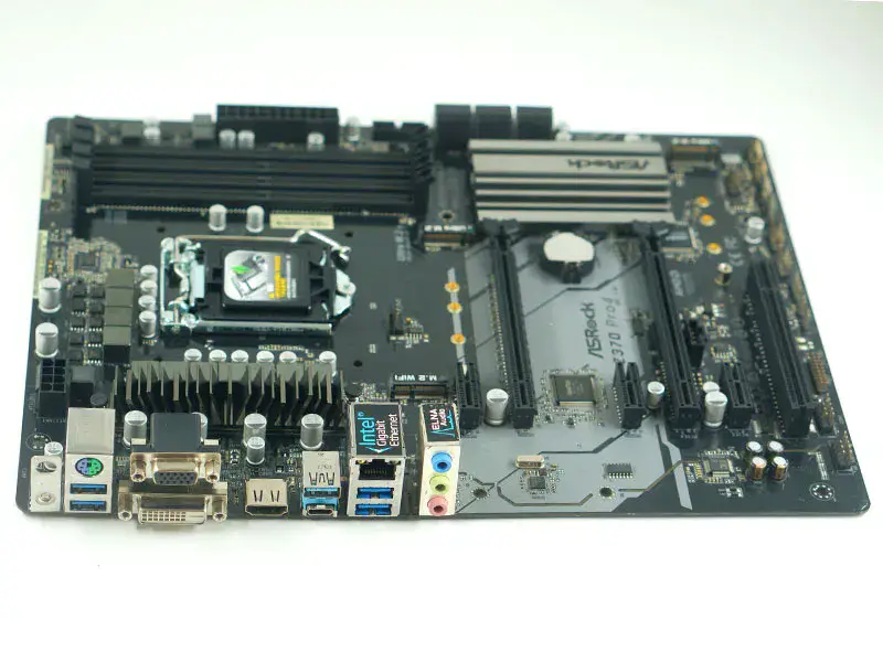 Asrock Z370 Pro4 Anakart