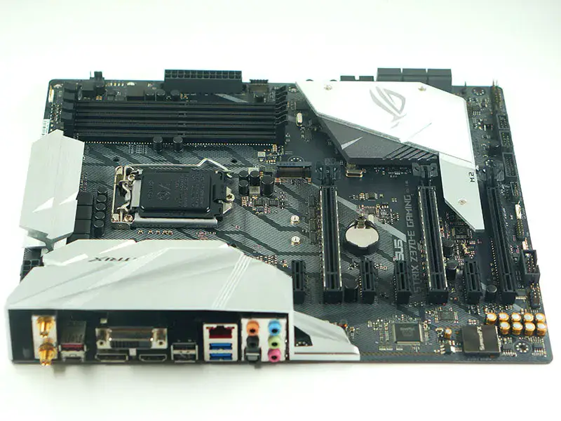 Asus STRIX Z370-E GAMING anakart 7PCIE LGA1151 DDR4