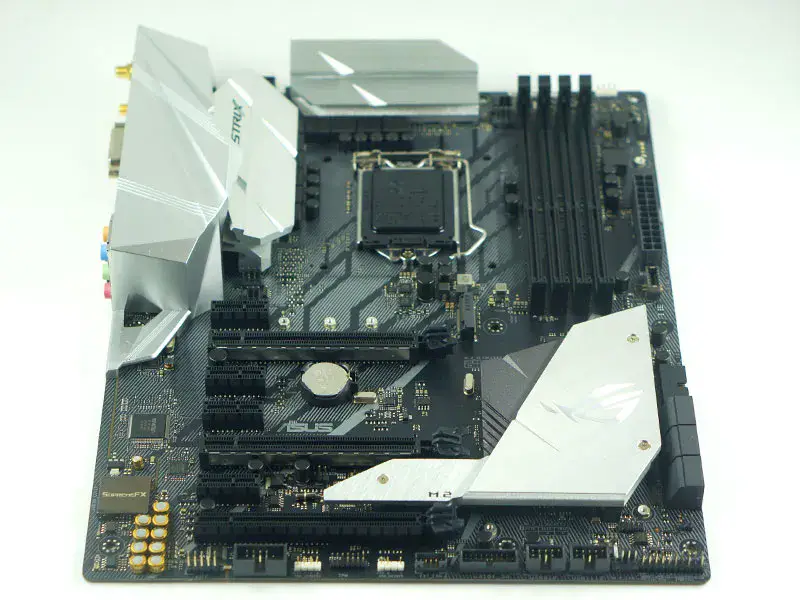 Asus STRIX Z370-E GAMING anakart 7PCIE LGA1151 DDR4