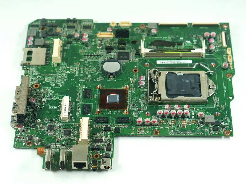 Asus ET2300I anakart