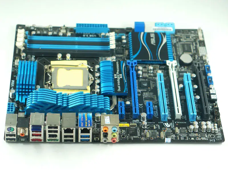 Asus P8P67 DELUXE LGA1155 P67 anakart