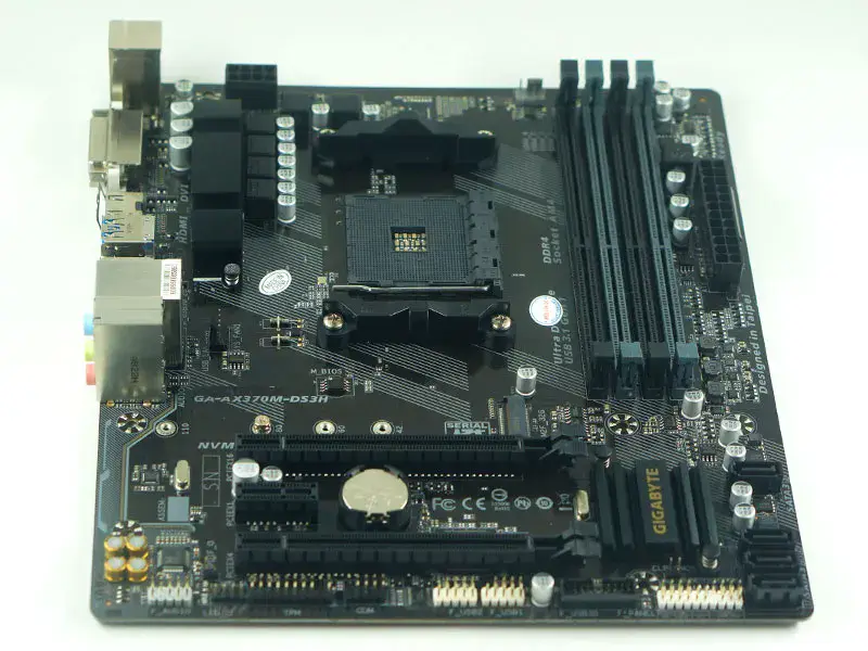 GIGABYTE GA-AX370M-DS3H Anakart