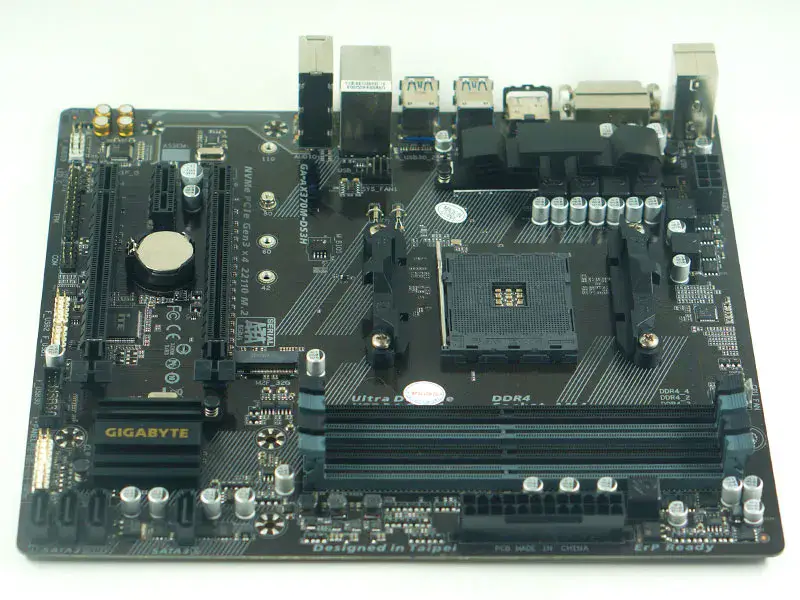 GIGABYTE GA-AX370M-DS3H Anakart