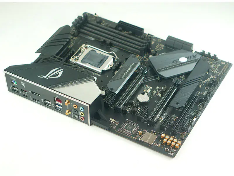 Asus ROG STRIX Z390-E GAMING Anakart