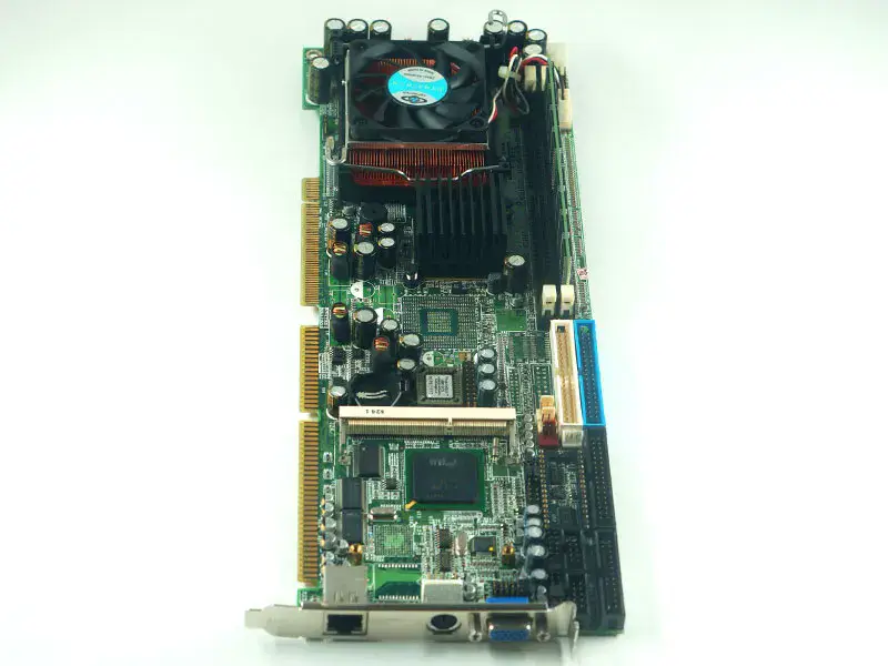 ibase IB820H anakart