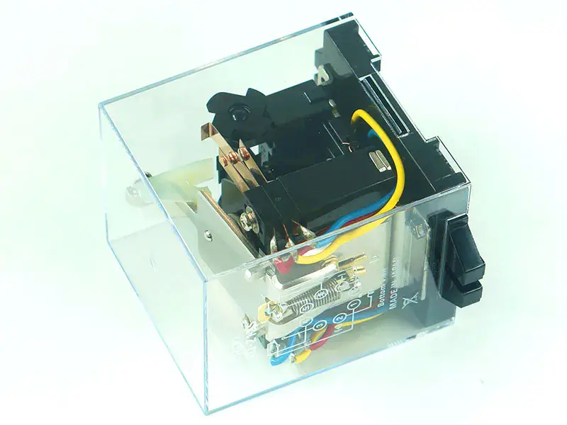 Omron röle G4Q-212S DC24V