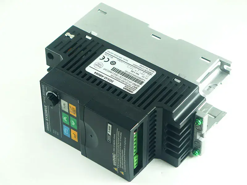 Omron 3G3JZ-AB004 PLC Modülü