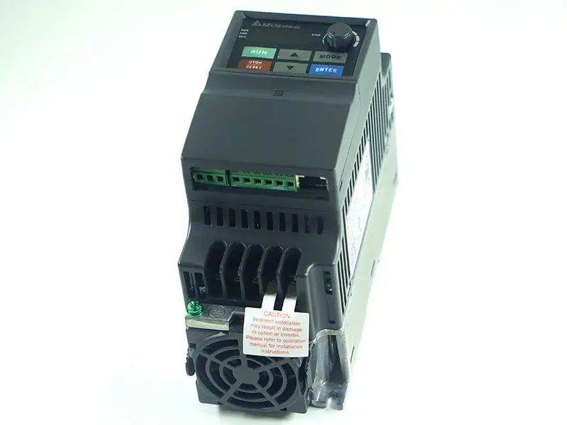 Delta VFD007EL21A AC Sürücü