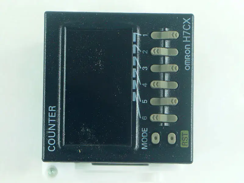 Omron sayaç H7CX-AD-N