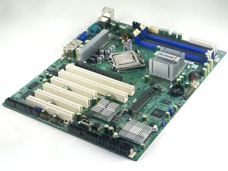 SuperMicro X7SBA Anakart