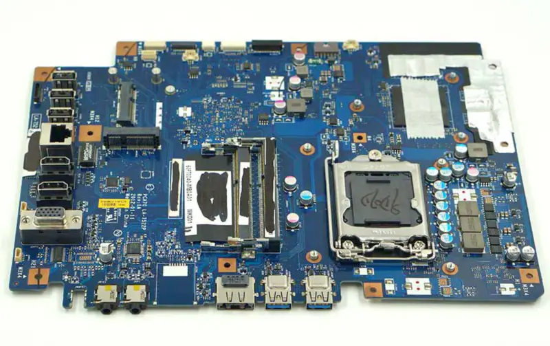 Asus ET2410i anakart