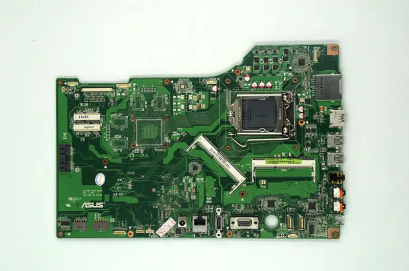 Asus ET2700I anakart