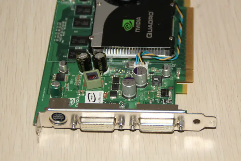 Quadro FX1700 512M PCI-E Grafik Kartı DVI*2