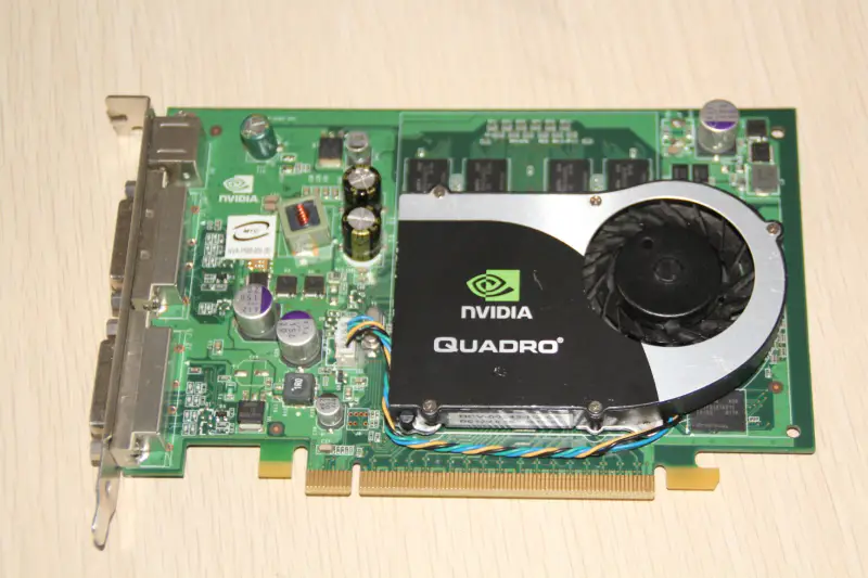 Quadro FX1700 512M PCI-E Grafik Kartı DVI*2