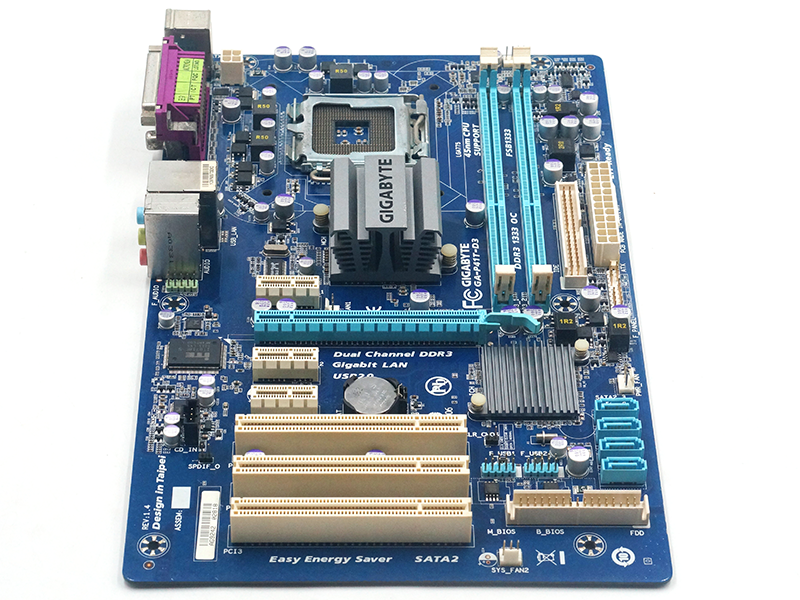 Gigabyte GA-P41T-D3P Anakart