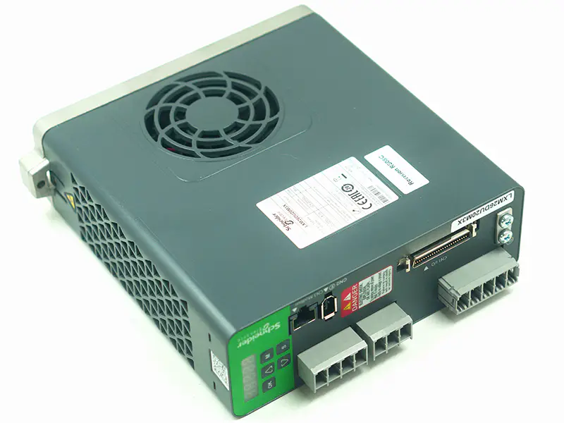 Schneider LXM26DU20M3X Servo Sürücü