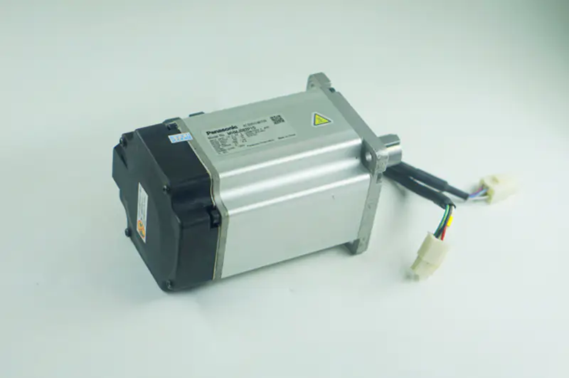 Servo Motor 143-a30-b 1500w elektrikli süpürge motoru MHMJ082P1S MHMJ082P1S