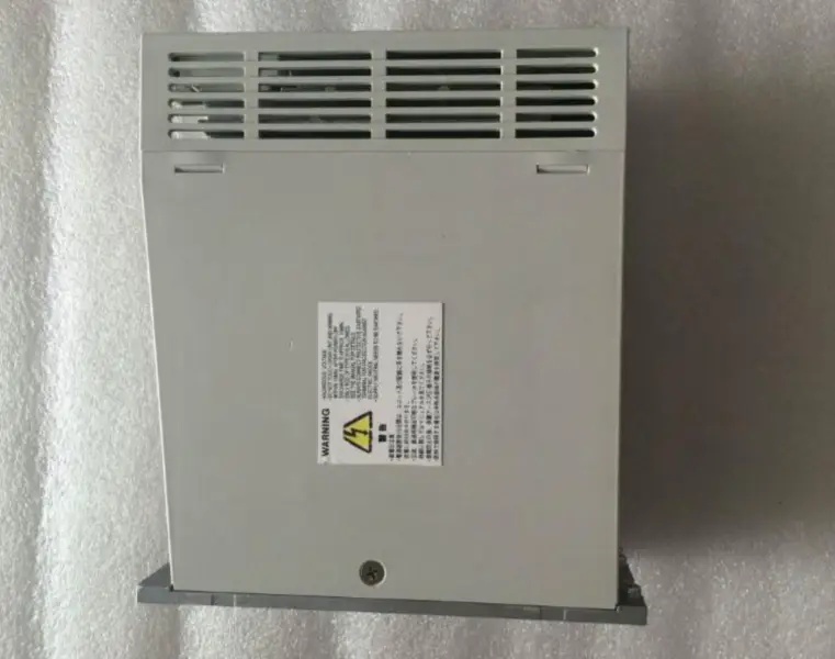 Mitsubishi MR-J2-100CT MRJ2100CT Servo Sürücü