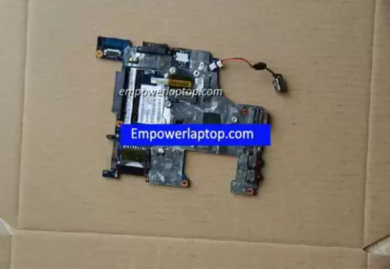 Toshiba NB520 K000129210 LA-6858P Anakart