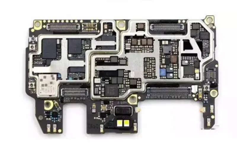 Huawei P10 Anakart Çiplerle Kilidi Açıldı