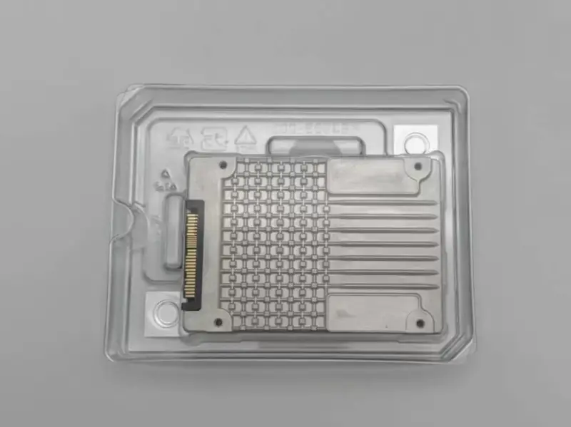 Intel P5530 Serisi SSD