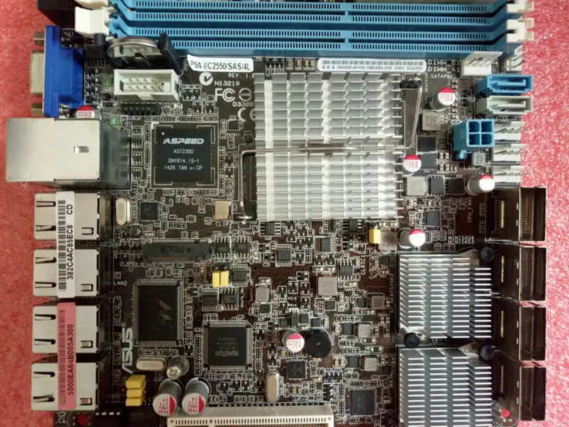 Asus P9A-I/C2550/SAS/4L Anakart