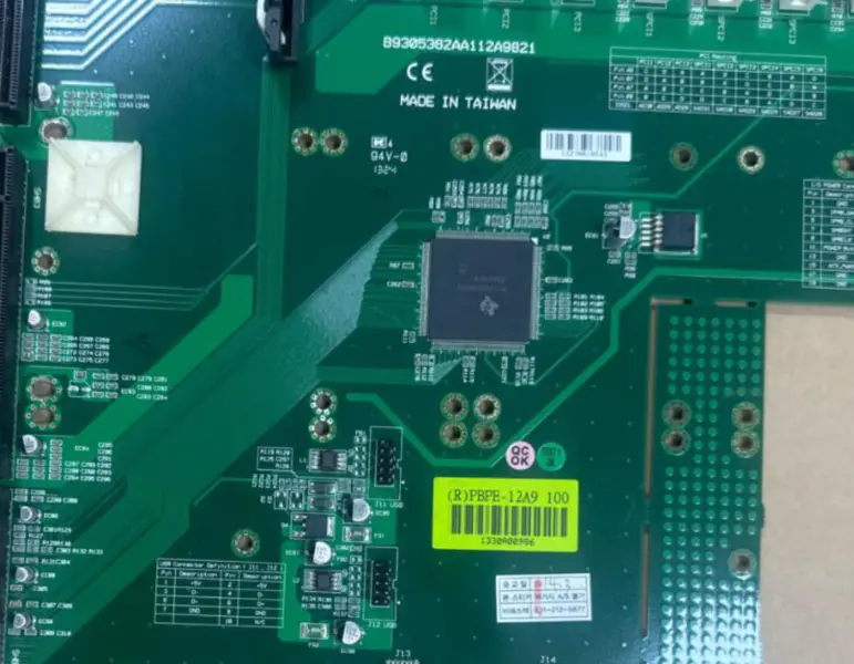 Portwell (R)PBPE-12A9 100 B9305362AA112A9821 arka panel