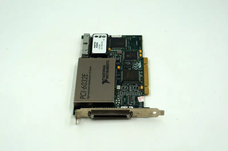 NI PCI-6032E Yüksek çözünürlüklü Çok İşlevli I/O Kartı DAQ kartı kullanılmış ürün